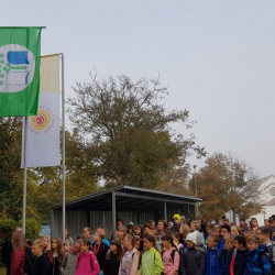 Dvig zastave - Kulturna šola