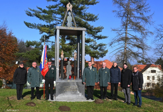 B DMZ 5890 (828 visits) B DMZ 5890