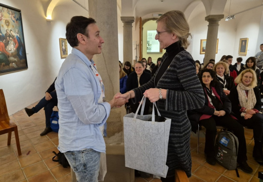 01 ponedeljek (27) (622 visits) 01 ponedeljek (27)