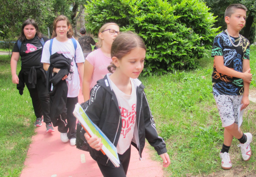 01 ponedeljek (6) (1490 visits) 01 ponedeljek (6)