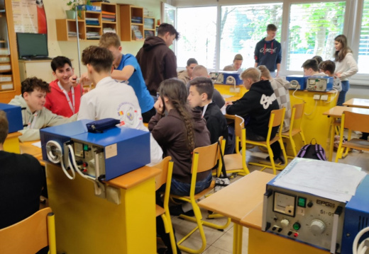 06 petek (03) (417 visits) 06 petek (03)