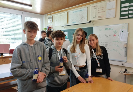 06 petek (22) (490 visits) 06 petek (22)