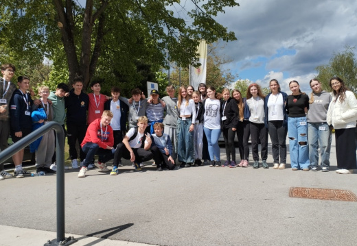 06 petek (24) (476 visits) 06 petek (24)