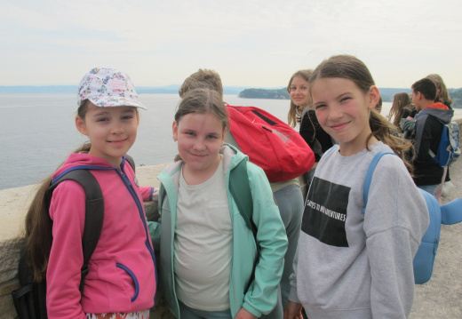 j2 sreda (9) (910 visits) j2 sreda (9)