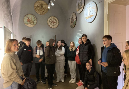 30 (425 visits) 30