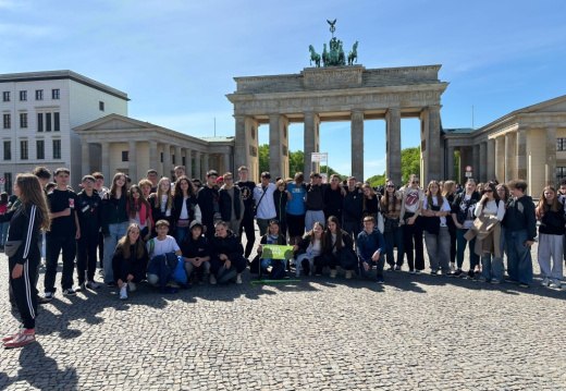Brandenburška vrata - skupinska (240 visits) Brandenburška vrata - skupinska