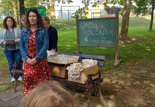 Podelitev 43ba7271-3713-4077-afd9-dd93f49fae2f