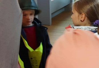 čelada 2e15e674-a154-4922-b3ac-89fb4a677c64