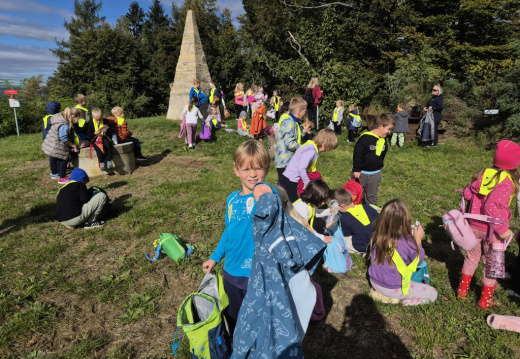 pohod vsi 63e070ba-c95d-4fd4-a1bb-8a662f36eabb