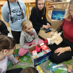 4. a - Božiček za en dan